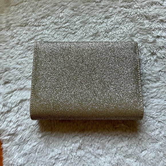 Clutch - Picture 2 of 6